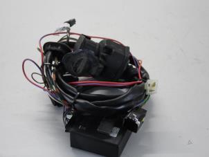 Używane Zestaw przewodów haka holowniczego Peugeot Partner Cena € 100,00 Procedura marży oferowane przez Gebr Opdam B.V.