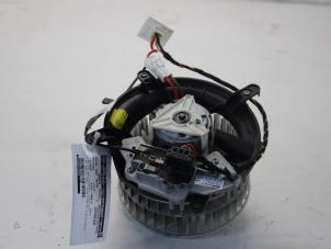 Begagnade Fläktmotor för uppvärmning och ventilation Mercedes E (W210) 3.2 E-320 24V Pris € 60,00 Marginaltabell erbjuds av Gebr Opdam B.V.
