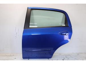 Gebruikte Deur 4Deurs links-achter Fiat Punto Evo (199) 1.3 JTD Multijet 85 16V Euro 5 Prijs € 100,00 Margeregeling aangeboden door Gebr Opdam B.V.