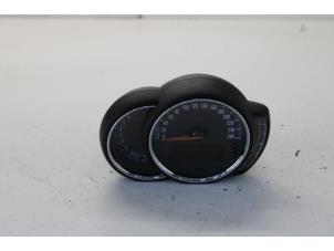 Gebruikte Kilometerteller KM Mini Mini (F55) 1.5 12V Cooper Prijs € 250,00 Margeregeling aangeboden door Gebr Opdam B.V.