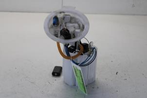 Używane Pompa benzynowa Mini Mini (F55) 1.5 12V Cooper Cena € 75,00 Procedura marży oferowane przez Gebr Opdam B.V.