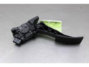 Gebruikte Sensor Gaspedaalpositie Mercedes A (177.0) 1.3 A-160 Turbo 16V Prijs € 50,00 Margeregeling aangeboden door Gebr Opdam B.V.