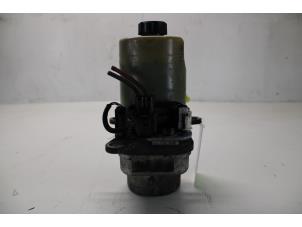 Begagnade Servostyrningspump Ford Focus 2 Wagon 1.8 TDCi 16V Pris € 100,00 Marginaltabell erbjuds av Gebr Opdam B.V.