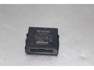 Gebruikte Alarm module Toyota Prius (ZVW3) 1.8 16V Prijs op aanvraag aangeboden door Gebr Opdam B.V.