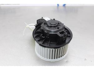 Gebruikte Kachel Ventilatiemotor Volkswagen Up! (121) 1.0 12V 60 Prijs € 30,00 Margeregeling aangeboden door Gebr Opdam B.V.