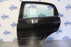 Gebruikte Deur 4Deurs links-achter Fiat Grande Punto (199) 1.3 JTD Multijet 16V 85 Actual Prijs € 100,00 Margeregeling aangeboden door Gebr Opdam B.V.