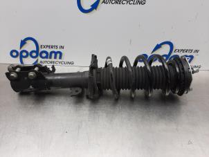 Begagnade Stötdämparstång, höger fram Ford Fiesta 7 1.0 EcoBoost 12V Pris € 100,00 Marginaltabell erbjuds av Gebr Opdam B.V.