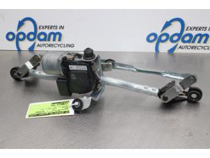 Begagnade Torkarmotor + mekanism Ford EcoSport (JK8) 1.0 EcoBoost 12V 125 Pris € 100,00 Marginaltabell erbjuds av Gebr Opdam B.V.