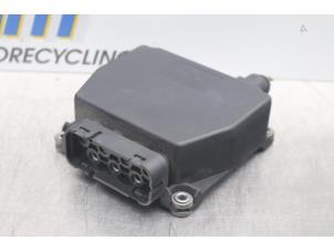 Używane Przekaznik podcisnienia Volkswagen Passat Variant (3C5) 2.0 TDI 16V 140 Cena € 50,00 Procedura marży oferowane przez Gebr Opdam B.V.