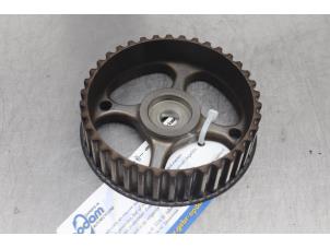 Gebruikte Nokkenas Tandwiel Renault Megane II Grandtour (KM) 1.6 16V Prijs op aanvraag aangeboden door Gebr Opdam B.V.