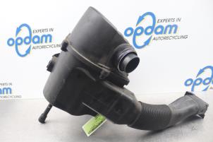 Begagnade Luftfilterhus Volkswagen Polo V (6R) 1.2 TSI Pris € 50,00 Marginaltabell erbjuds av Gebr Opdam B.V.