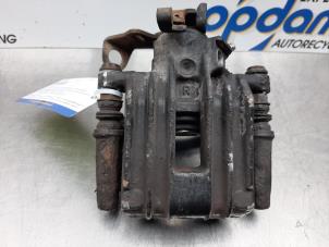 Gebruikte Remklauw (Tang) rechts-achter Volkswagen Golf IV (1J1) 2.3 V5 GTI Prijs € 35,00 Margeregeling aangeboden door Gebr Opdam B.V.