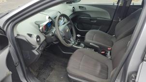 Begagnade Airbagset + modul Chevrolet Aveo 1.3 D 16V Pris € 350,00 Marginaltabell erbjuds av Gebr Opdam B.V.