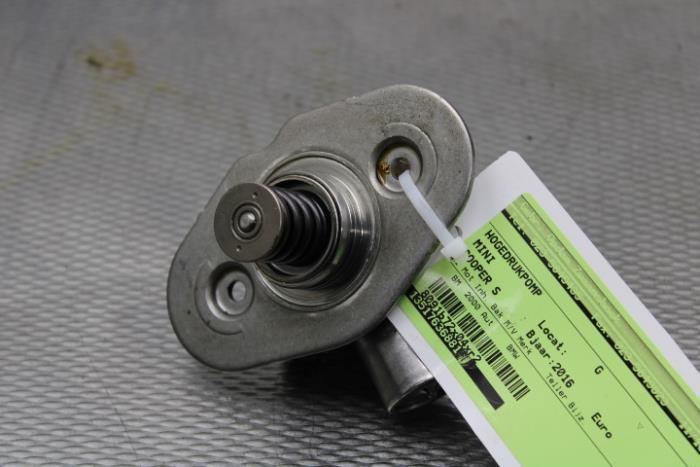 Högtryckspump från en Mini Cooper S 2016