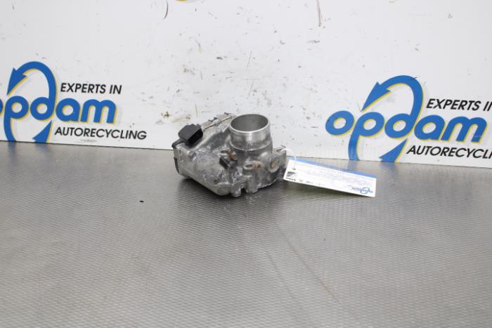 Spjällhus från en Fiat 500 2016