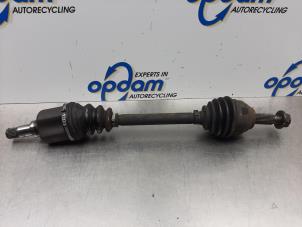 Begagnade Drivaxel, vänster fram Ford Fiesta 5 (JD/JH) 2.0 16V ST150 Pris € 60,00 Marginaltabell erbjuds av Gebr Opdam B.V.