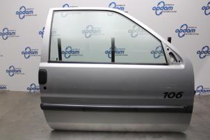 Begagnade Dörr, 2-dörrars, höger Peugeot 106 II 1.1 XN,XR,XT,Accent Pris € 100,00 Marginaltabell erbjuds av Gebr Opdam B.V.