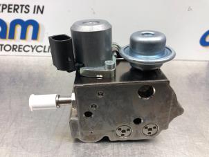 Nowe Pompa wysokiego cisnienia Peugeot 3008 Cena € 722,98 Z VAT oferowane przez Gebr Opdam B.V.