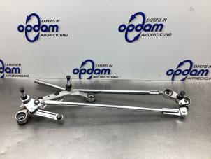 Nieuwe Ruitenwis Mechaniek Audi Q7 Prijs € 90,74 Inclusief btw aangeboden door Gebr Opdam B.V.