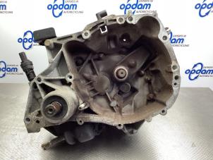 Gebruikte Versnellingsbak Renault Kangoo Express (FC) 1.2 Prijs € 350,00 Margeregeling aangeboden door Gebr Opdam B.V.