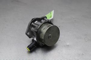 Gebruikte Vacuumpomp (Diesel) Mercedes Citan (415.6) 1.5 108 CDI Prijs € 30,00 Margeregeling aangeboden door Gebr Opdam B.V.