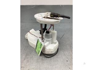 Gebruikte Brandstofpomp Elektrisch Suzuki Celerio (LF) 1.0 12V Dualjet Prijs € 50,00 Margeregeling aangeboden door Gebr Opdam B.V.