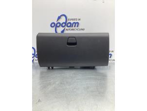 Gebruikte Dashboard Toyota Aygo (B40) 1.0 12V VVT-i Prijs € 20,00 Margeregeling aangeboden door Gebr Opdam B.V.