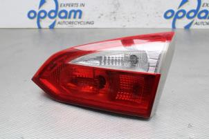 Używane Tylne swiatlo pozycyjne prawe Ford Focus 3 Wagon 1.0 Ti-VCT EcoBoost 12V 125 Cena € 35,00 Procedura marży oferowane przez Gebr Opdam B.V.