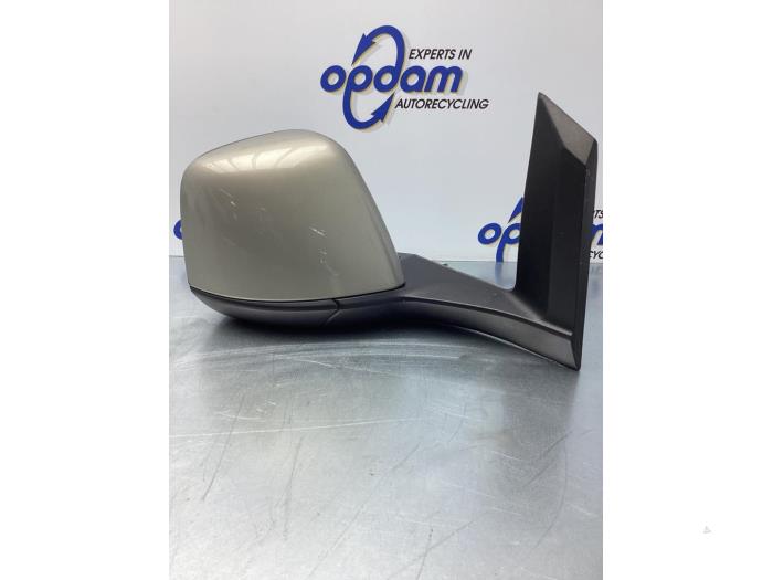 Skärmspegel, höger från en Ford Transit Connect (PJ2) 1.6 TDCi 16V 95 2016