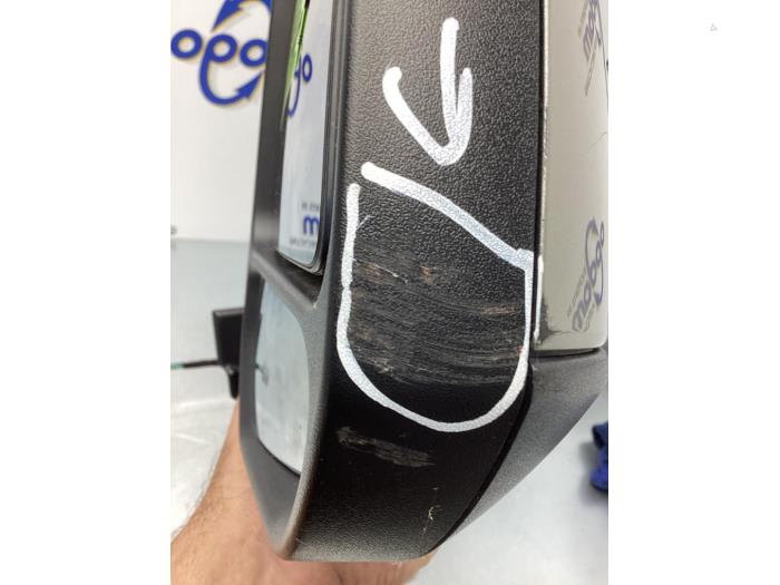 Skärmspegel, höger från en Ford Transit Connect (PJ2) 1.6 TDCi 16V 95 2016