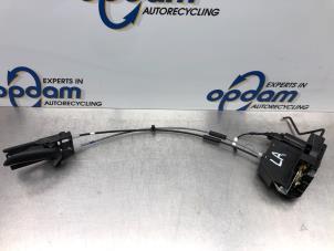 Gebruikte Portierslot Mechaniek 4Deurs links-achter Hyundai i10 (F5) 1.1i 12V Prijs € 35,00 Margeregeling aangeboden door Gebr Opdam B.V.