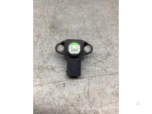 Gebruikte Map Sensor (inlaatspruitstuk) Mercedes A (W176) 1.8 A-200 CDI 16V Prijs € 20,00 Margeregeling aangeboden door Gebr Opdam B.V.