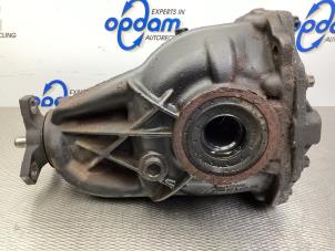 Begagnade Bakre differential Mercedes CLK (C209) 2.6 240 V6 18V Pris € 225,00 Marginaltabell erbjuds av Gebr Opdam B.V.