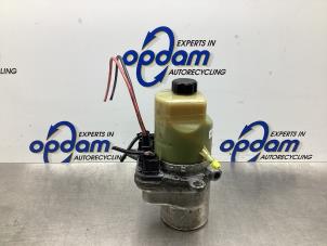 Gebruikte Pomp Servo Ford Focus C-Max 1.8 16V Prijs € 150,00 Margeregeling aangeboden door Gebr Opdam B.V.