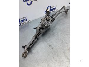 Begagnade Torkarmotor + mekanism Mercedes C Estate (S204) 3.0 C-350 CDI V6 24V 4-Matic Pris € 70,00 Marginaltabell erbjuds av Gebr Opdam B.V.