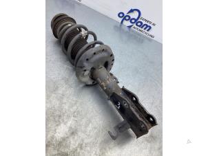 Gebruikte Veerpoot links-voor Opel Insignia Sports Tourer 1.4 Turbo 16V Ecotec Prijs € 50,00 Margeregeling aangeboden door Gebr Opdam B.V.