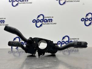 Używane Przelacznik Combi kolumny kierownicy Audi A6 (C6) 2.4 V6 24V Cena € 100,00 Procedura marży oferowane przez Gebr Opdam B.V.