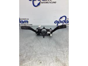 Gebruikte Combischakelaar Stuurkolom Skoda Octavia Combi (1Z5) 1.4 TSI 16V Prijs € 60,00 Margeregeling aangeboden door Gebr Opdam B.V.