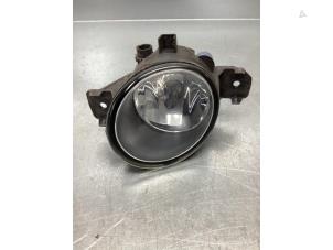 Gebruikte Mistlamp links-voor Renault Clio III Estate/Grandtour (KR) 1.2 16V 75 Prijs € 20,00 Margeregeling aangeboden door Gebr Opdam B.V.