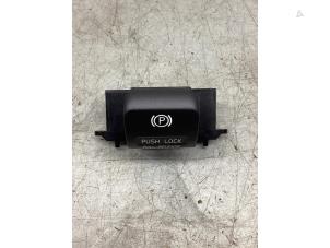 Używane Przelacznik hamulca postojowego Volvo V60 I (FW/GW) 1.6 T3 16V Cena € 20,00 Procedura marży oferowane przez Gebr Opdam B.V.