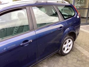 Używane Drzwi lewe tylne wersja 4-drzwiowa Ford Focus 2 Wagon 1.6 16V Cena € 175,00 Procedura marży oferowane przez Gebr Opdam B.V.
