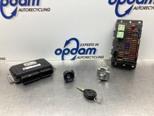 Begagnade Dator, motorstyrning BMW Mini One/Cooper (R50) 1.6 16V Cooper Pris € 150,00 Marginaltabell erbjuds av Gebr Opdam B.V.