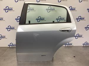 Gebruikte Deur 4Deurs links-achter Fiat Grande Punto (199) 1.4 Prijs € 150,00 Margeregeling aangeboden door Gebr Opdam B.V.