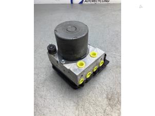 Używane Pompa ABS Citroen DS 4/DS 4 Crossback (NX) 1.6 BlueHDI 120 Cena € 275,00 Procedura marży oferowane przez Gebr Opdam B.V.