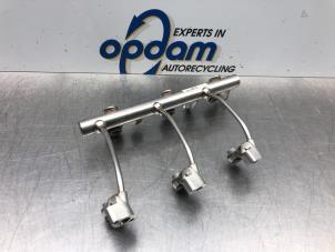 Begagnade Bränslefördelare Opel Corsa E 1.0 SIDI Turbo 12V Pris € 75,00 Marginaltabell erbjuds av Gebr Opdam B.V.