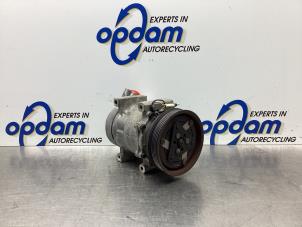 Begagnade Luftkonditioneringspump Renault Clio II (BB/CB) 1.4 16V Pris € 50,00 Marginaltabell erbjuds av Gebr Opdam B.V.
