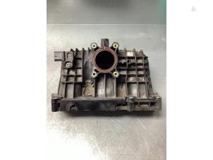 Używane Kolektor dolotowy Opel Astra K Sports Tourer 1.0 Turbo 12V Cena € 60,00 Procedura marży oferowane przez Gebr Opdam B.V.