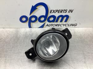 Begagnade Dimljus, höger fram Renault Clio III (BR/CR) 1.2 16V 75 Pris € 30,00 Marginaltabell erbjuds av Gebr Opdam B.V.