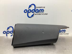 Używane Schowek w desce rozdzielczej Toyota Verso S 1.33 16V Dual VVT-I Cena € 50,00 Procedura marży oferowane przez Gebr Opdam B.V.