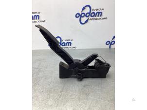 Begagnade Gaspedalsensor Mercedes A (W169) 1.5 A-150 5-Drs. Pris € 25,00 Marginaltabell erbjuds av Gebr Opdam B.V.